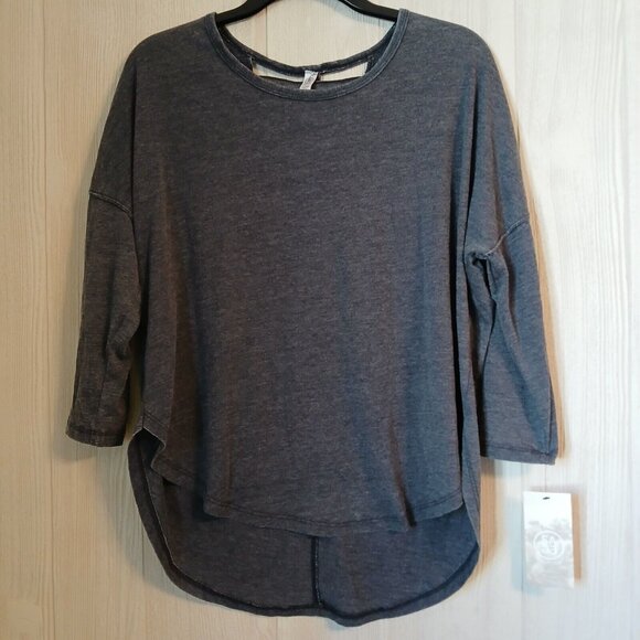 Sage Collective Women's Size M Dark Gray Tunic Style 3/4 Sleeve Soft Blouse Top - Picture 1 of 8